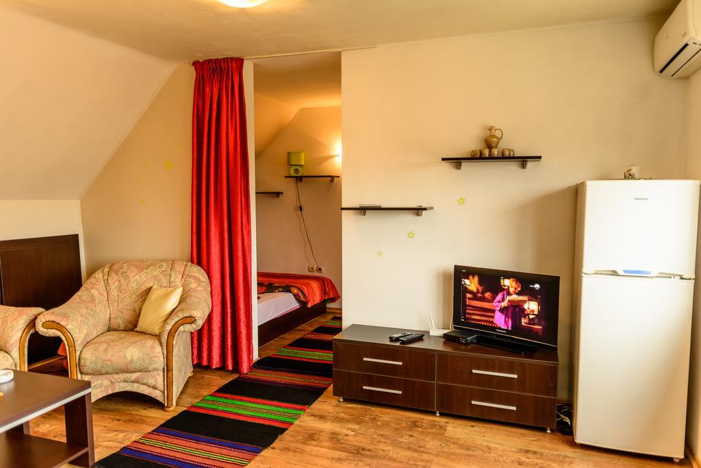 Apartment Leonardo Davinci Plovdiv Esterno foto